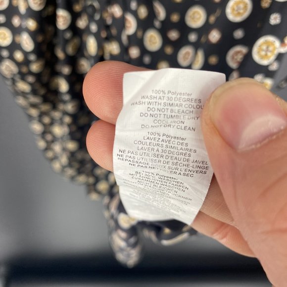 Nasty Gal Chain Print Tie Front Shirt Dress - Picture 10 of 10